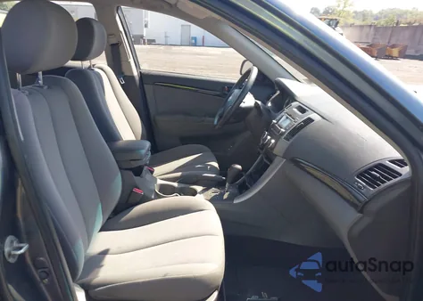 2009 Hyundai Sonata Gls from USA, damaged, VIN 5NPET46C59H551479